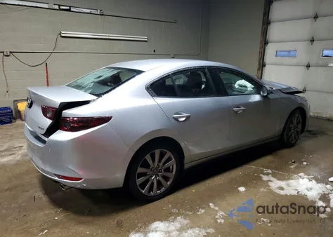 2019 Mazda 3 Select z USA, uszkodzony, nr VIN JM1BPBAM8K1146838